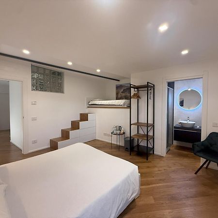 East West Room Арко Экстерьер фото
