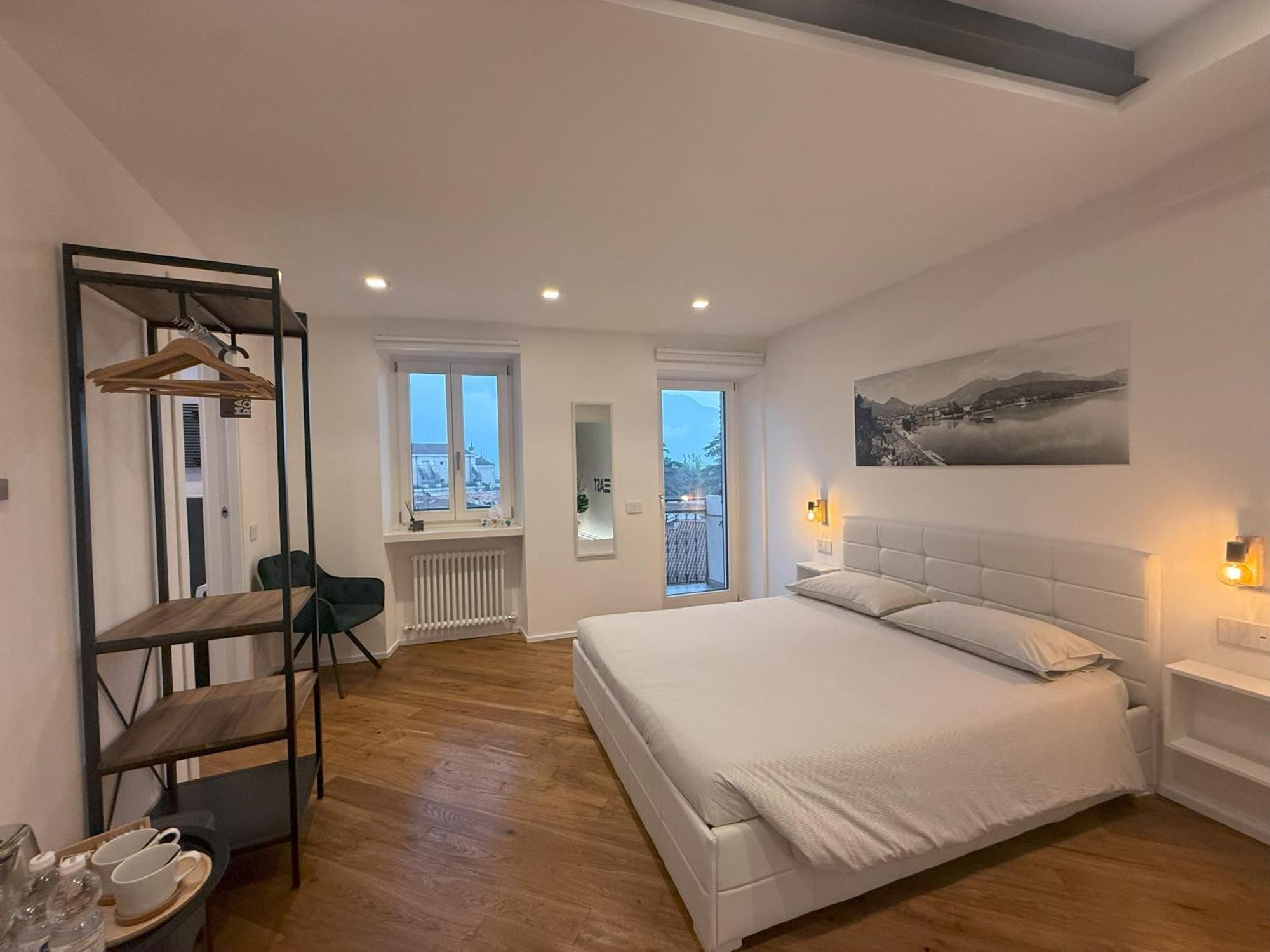 East West Room Арко Экстерьер фото
