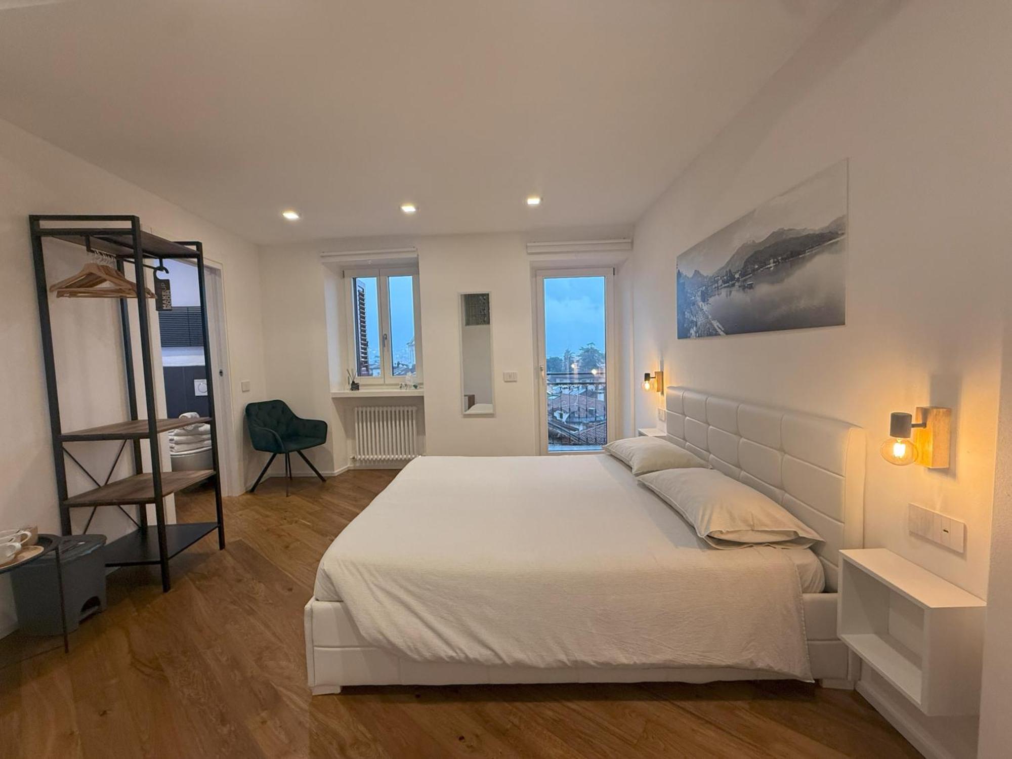 East West Room Арко Экстерьер фото